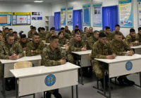 Әскери қызметкерлермен кездесу