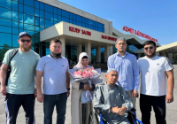 Ұмрадан оралды