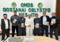 Бас имам ихтикафта отырғандармен кездесті